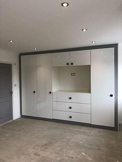 Bedroom curpboards